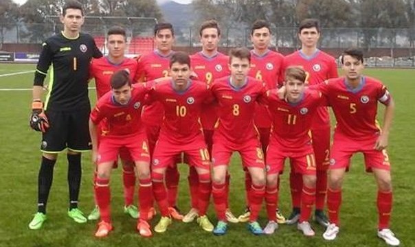 U16