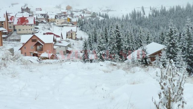 Încă nu se ştie în cât timp va fi funcţională canalizarea din Rânca (Foto: Eugen Măruţă)