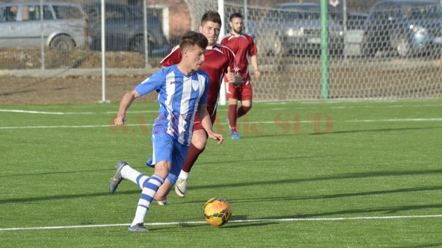 Olivian Surugiu a fost cel mai bun jucător de pe teren şi în amicalul cu Viitorul Cârcea (Foto: Alexandru Vîrtosu)