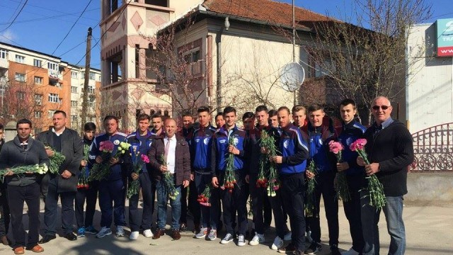 Jucătorii lui CSO Filiași au fost atenți cu doamenele și domnișoarele de 8 martie