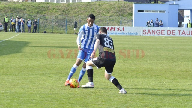 Nuno Rocha şi-a făcut un obicei de a marca în poarta Timişoarei în acest sezon (Foto: Alexandru Vîrtosu)