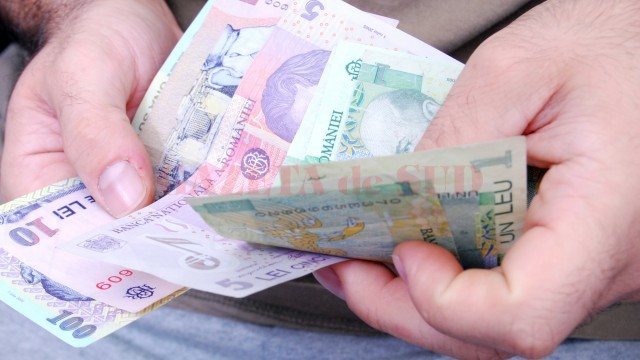 Veniturile care asigură existența unui om, mai mici decât salariul minim net pe economie, precum și pensiile de urmaș, alocațiile și alte indemnizații nu pot face obiectul unor popriri, potrivit Codului de procedură civilă (FOTO: Arhiva GdS)