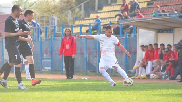 Dorin Preda a contribuit mult la golul lui Claudu Bălan (foto: fcpodari.ro)