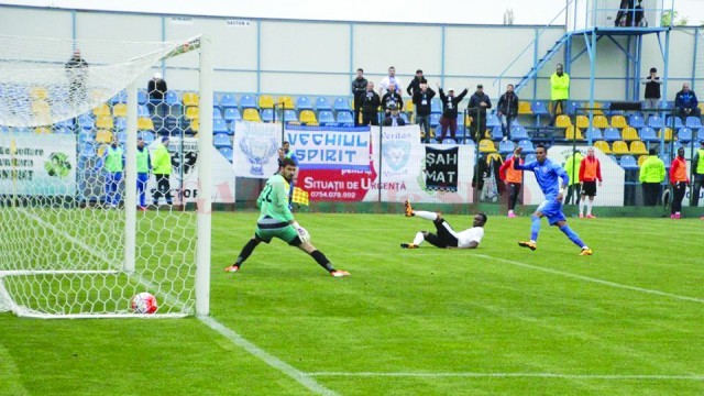 Nuno Rocha a fost prolific în partida de pe stadionul „Anghel Iordănescu“ (Foto: csuc.ro)