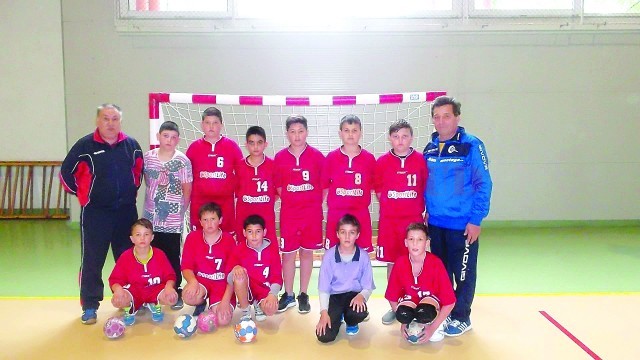 Handbaliştii din Bănie se pregătesc acum pentru turneul final