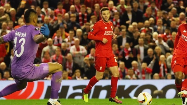 Sturridge (la minge) a marcat un gol foarte important cu Villarreal (foto: uefa.com)