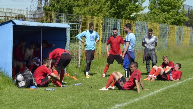 Trupa lui Dragoş Bon are o misiune dificilă astăzi (foto: Alexandru Vîrtosu)