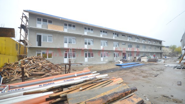 Demolarea clădirii ilegale de lângă stadionul „Oblemenco“ s-a mutat în justiție (Foto: GdS)