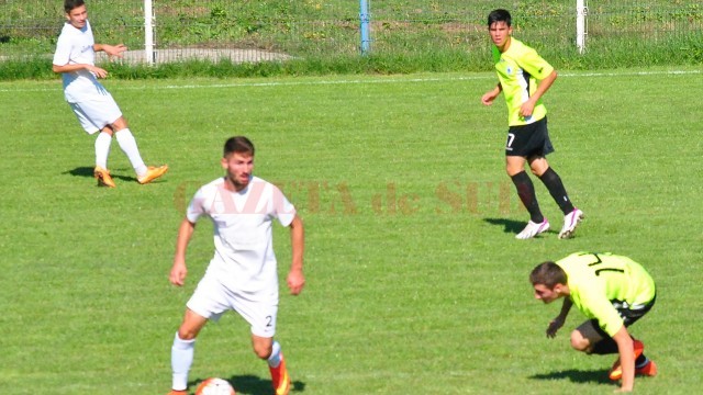 Dănuţ Stancu şi colegii săi vor avea o misiune grea la Piteşti (foto fcpodari.ro)