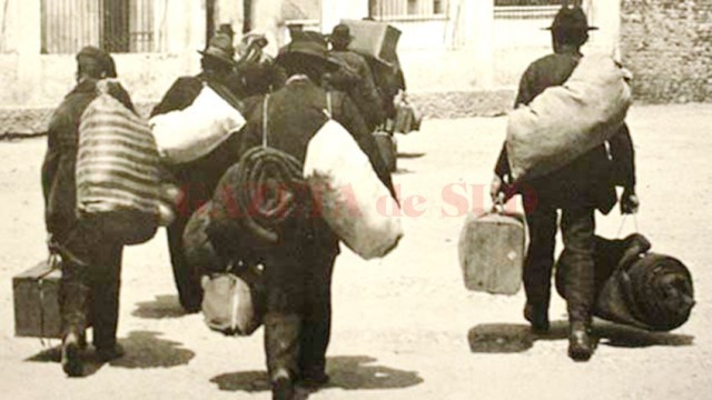 Fotografie publicată de La Repubblica, surprinsă în timpul emigrației italienilor (Foto: recione.emilia.romagna.it)