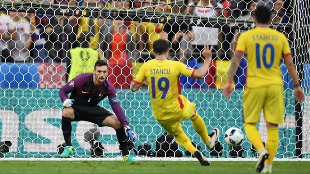 Bogdan Stancu a aprins speranţa în tabăra română (foto: uefa.com)