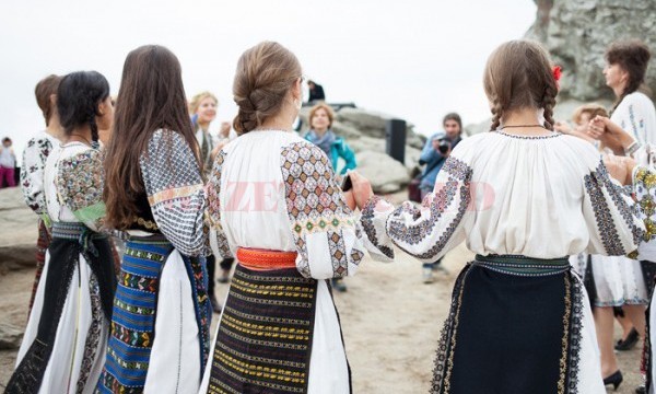 Ziua Internaţională a iei româneşti va fi sărbătorită la Hobiţa