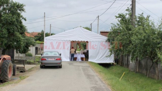 Cortul a blocat trei zile un drum local