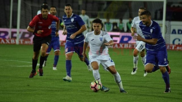 Băluţă şi colegii săi nu au ştiut să gestioneze meciul de la Timişoara (foto: csuc.ro)