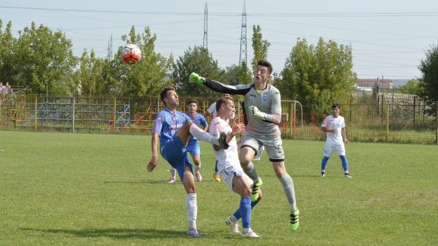 Jucătorii doljeni vor juca pe puncte de pe 3 septembrie (foto: Alexandru Vîrtosu)