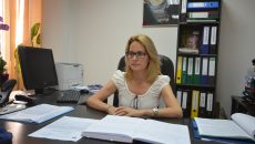Inspectorul școlar general adjunct Janina Vașcu a precizat că în ședința publică pentru titularizare în învățământul preuniversitar au fost ocupate doar 14 din cele 28 de posturi vacante (Foto: Traian Mitrache)