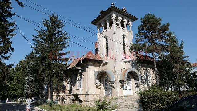 Policlinica Spitalului Orăşenesc Segarcea a fost distrusă de un incendiu pe 1 ianuarie 2015