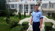 Agentul Sîrbu lucrează la Secția 3 din anul 2008, fiind transferat de la IPJ Mehedinți