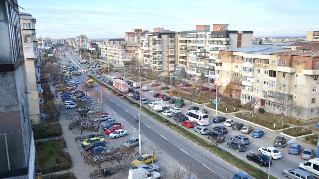 Multe dintre blocurile din Craiova, construite înainte de 1978, s-ar putea prăbuși la un eventual cutremur (Foto: Arhiva GdS)