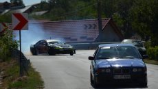 Cursa de duminică a fost „condimentată“ de apariția a patru mașini de drift (Foto: Bogdan Grosu)