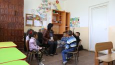 Tichetele de 50 de lei se acordă copiilor care provin din familii cu venituri mai mici de 284 de lei pe fiecare membru