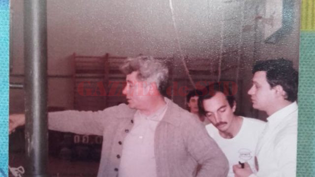 Ion Dobriţoiu (centru) a fost un important antrenor de volei