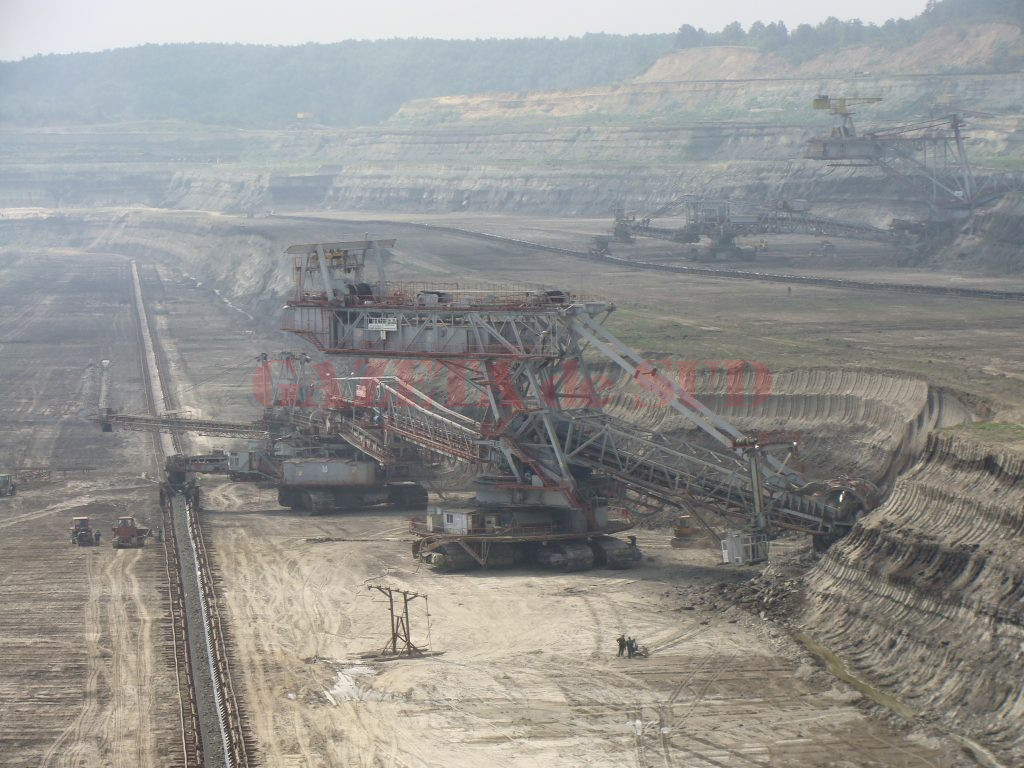Cariera Roşia va putea produce opt milioane de tone de cărbune pe an