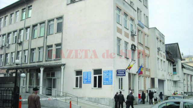Comisia de anchetă va verifica fiecare etapă a concursului pentru cele 18 posturi de registratori, pentru care au fost depuse sute de dosare de înscriere (Foto: Eugen Măruţă)