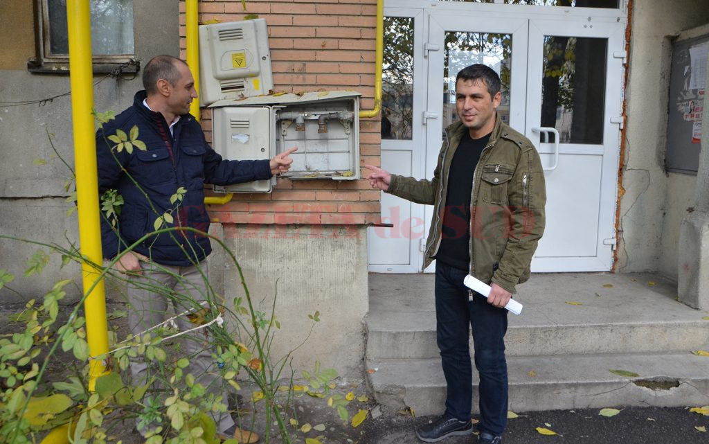 Blocul F11 nu mai beneficiază de gaze din cauza unui proprietar cu restanțe la întreținere (Foto: Claudiu Tudor)