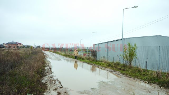 Așa arată străzile din cartierele cu ștaif învecinate orașului Craiova (Foto: Lucian Anghel)