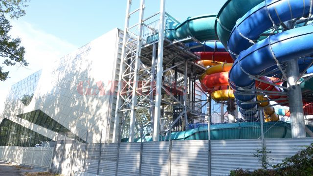 Construcția Water Park, mult întârziată (FOTO: Claudiu Tudor)