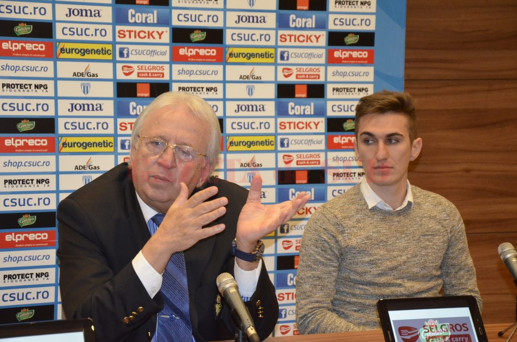 Marcel Popescu (stânga) a subliniat că Vătăjelu nu a fost vândut la Sparta din disperare de bani (Foto: Alexandru Vîrtosu)