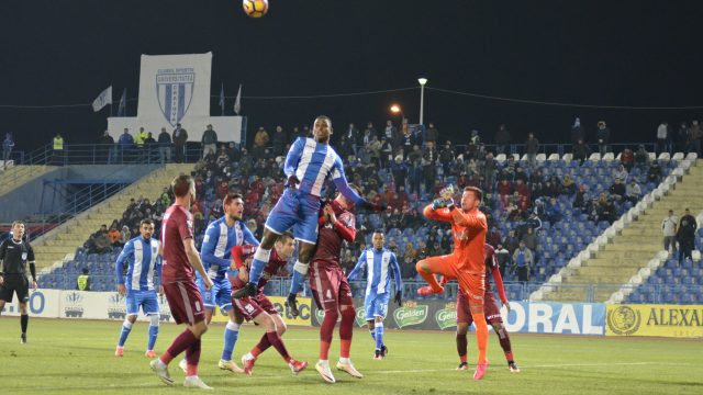 Craiovenii au pus presiune mare pe defensiva clujenilor (Foto: Alexandru Vîrtosu)