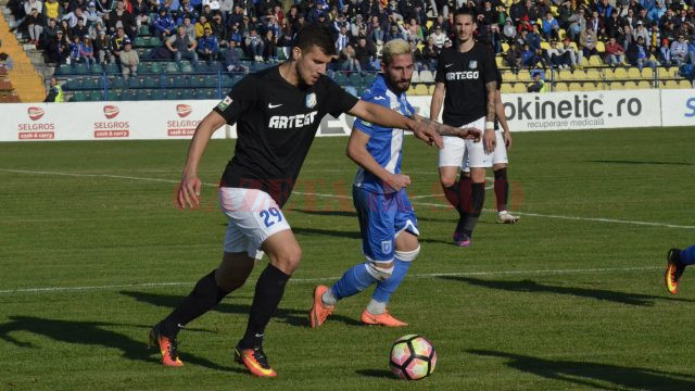 Gorjenii (în negru) vor trei puncte cu FC Voluntari (foto: Alexandru Vîrtosu)
