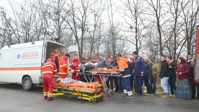 Toate cele opt victime au fost transportate la SCJU Craiova (Foto: GdS)