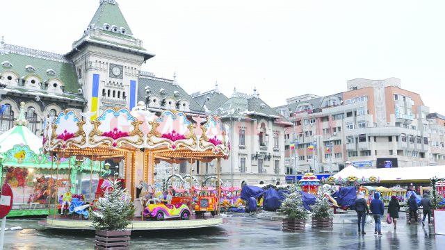 Orășelul Copiilor a fost amenajat fără ca primăria să se mai asocieze cu vreo firmă (Foto: Lucian Anghel)