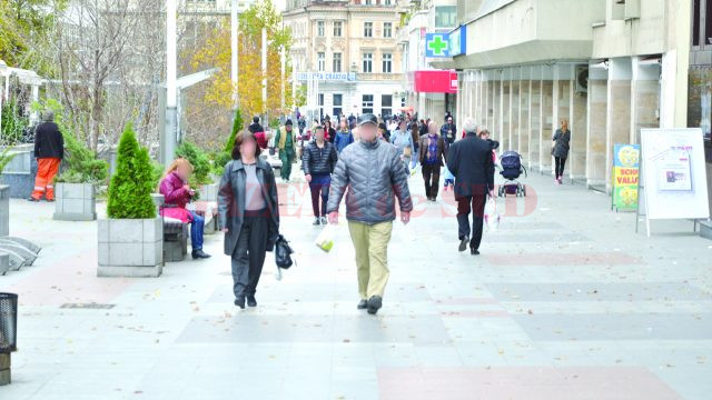 Cei care sunt șomeri și se angajează la o distanță mai mare de 50 de kilometri de domiciliul actual pot încasa o primă de instalare de la stat, dacă aduc o serie de documente din care să rezulte că și-au mutat domiciliul și că au un contract de muncă (Foto: Arhiva GdS)