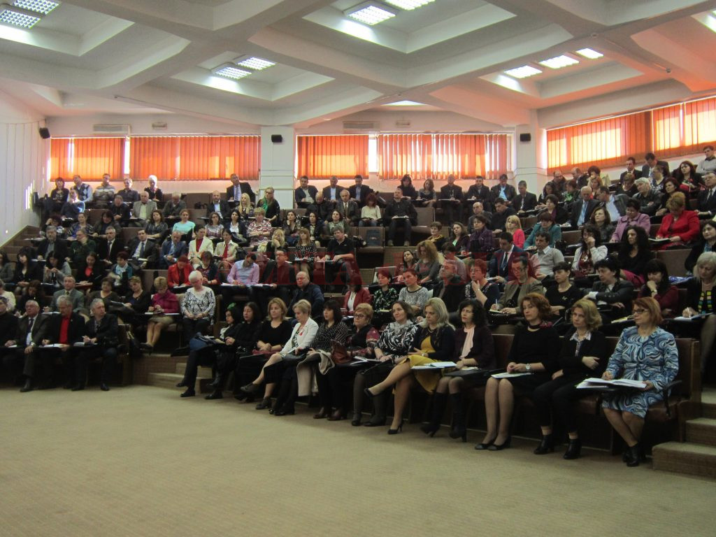 Gradaţia de merit depinde de activitatea de reducere a abandonului şcolar (Foto; Claudiu Tudor)