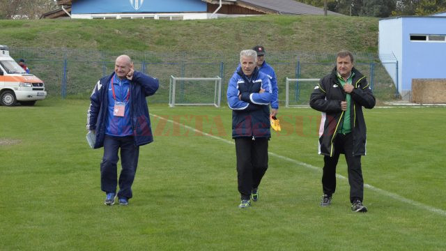 Marin Dună (în centru) va reveni la Craiova în calitate de secund (Foto: Alexandru Vîrtosu)
