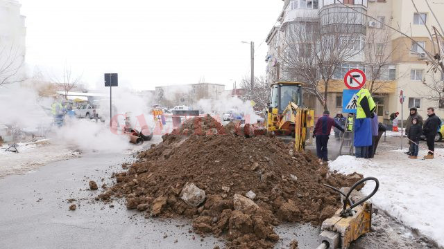 Avarie produsă la conductele CEO în Valea Roșie (Foto: Lucian Anghel)