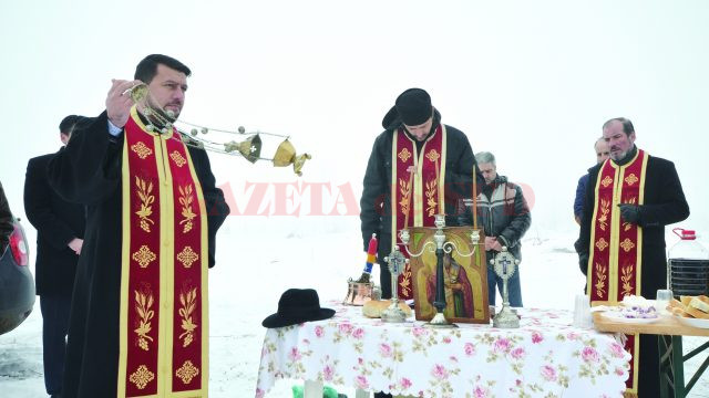 Viile din Segarcea au fost sfinţite ieri, cu ocazia Sfântului Trifon (Foto: Bogdan Grosu)