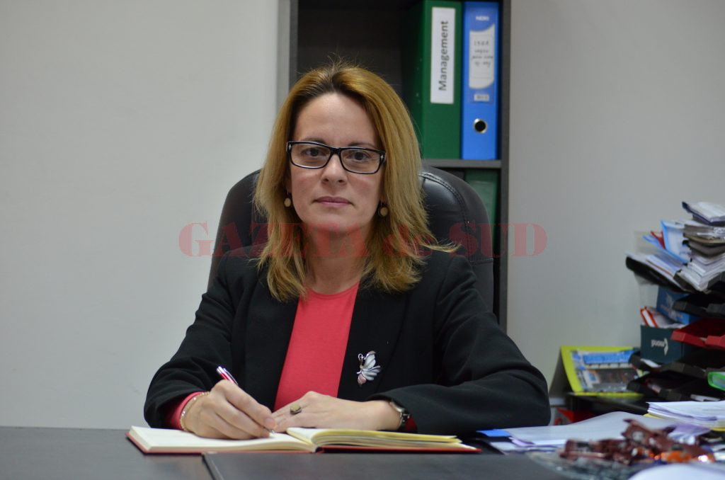 Inspectorul școlar general adjunct Janina Vașcu a precizat că au fost publicate 1.213 norme și fracțiuni de norme didactice (Foto: Bogdan Grosu)