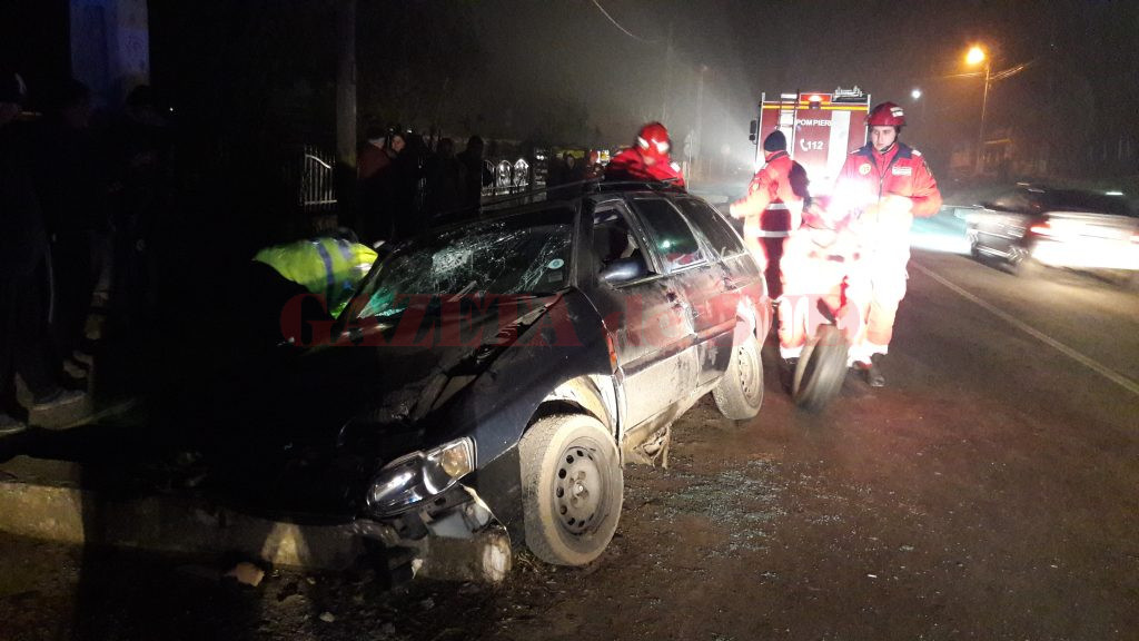 Cinci persoane au fost rănite ușor în urma accidentului produs sâmbătă seară, pe DJ 561