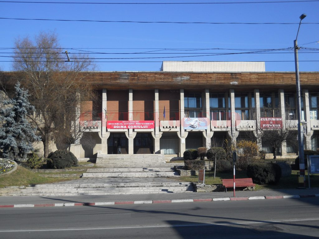  Casa de Cultură a Sindicatelor din Târgu Jiu nu are autorizaţie de securitate la incendiu