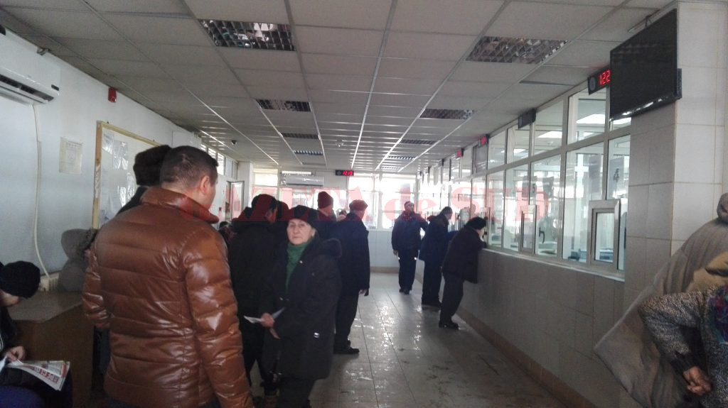 Craiovenii au mai multe posibilități de a plăti impozitele la distanță, fără să mai fie nevoiți să se înghesuie la ghișeele DIT, așa cum se întâmplă de ani buni, de la începutul anului și până la finele lunii martie