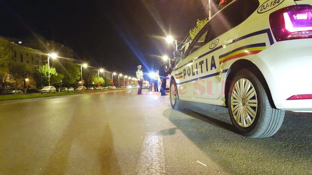 Potrivit polițiștilor doljeni, șoferul a condus pe mai multe străzi din Craiova înainte să fie blocat în trafic (Foto: Arhiva GdS)