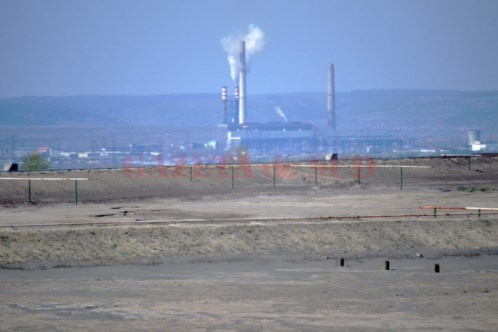 Halda de cenușă de la Termocentrale II Craiova (Foto: Bogdan Grosu)