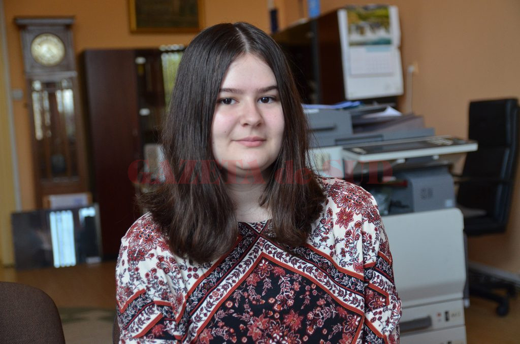 Maria Alexandra Pătrună, eleva de zece de la Colegiul Național „Frații Buzești“ din Craiova (Foto: Claudiu Tudor)