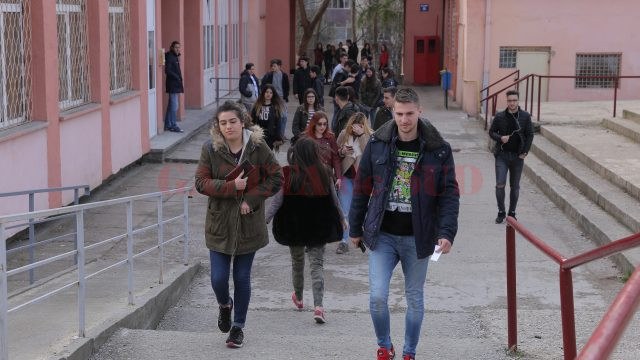 O parte din licee vor organiza probe de aptitudini sau de verificare a cunoștințelor elevilor pentru admiterea în clasa a IX-a (Foto: arhiva GdS)