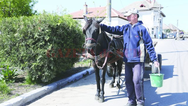 Peste 200 de beneficiari de ajutor social în Pleniţa (Foto: Lucian Anghel)